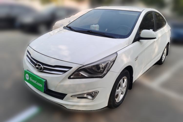 Used Hyundai Verna (older generation) 2014 1.4L Manual Smart GLS Trim