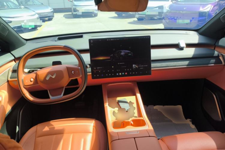 Used ONVO L60 2024 60 kWh Rear-Drive Version