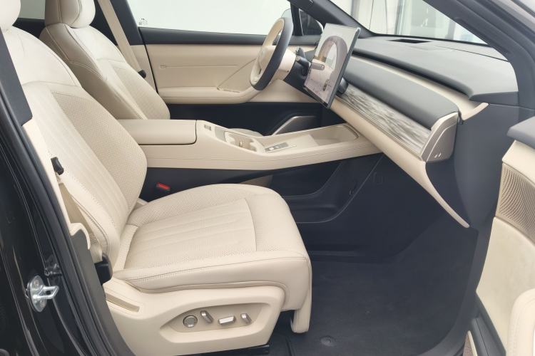 Used ONVO L60 2025 Model—60 kWh Rear-Wheel-Drive Version
