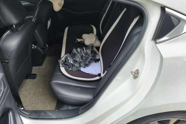 Used Mazda Atenza 2021 2.0L Blue Sky Luxury Edition
