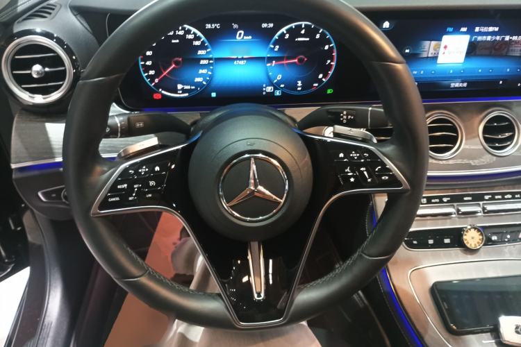 Used Mercedes-Benz E-Class 2021 Restyled E 300 L Luxury Edition Steering Wheel