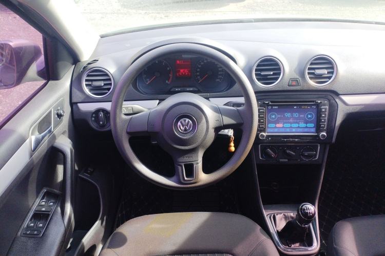 Used Volkswagen Jetta 2015 Zhuihui Edition 1.6L Manual Comfort Model Steering Wheel