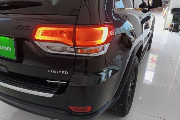 Used Jeep Grand Cherokee 2015 3.0TD Diesel Comfort Navigation Edition
