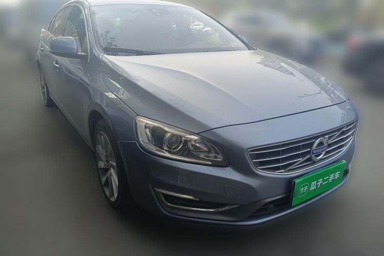 Used Volvo S60 2017 S60L T4 Smart Range Edition
