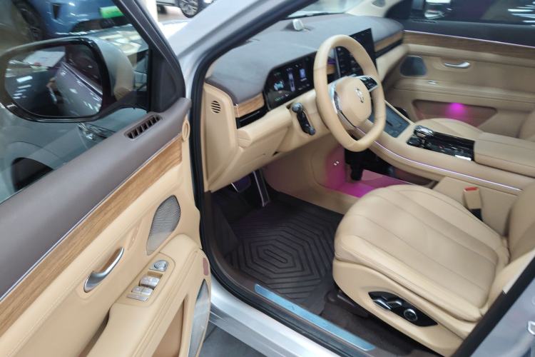 Used Hima AITO M7 2024 1.5T Intelligent Driving 4WD Max Edition 5 Seats
