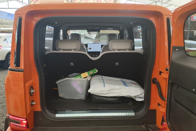 Used iCAR V23 2025 401 Two-Wheel Drive Intelligent Driving Version Trunk