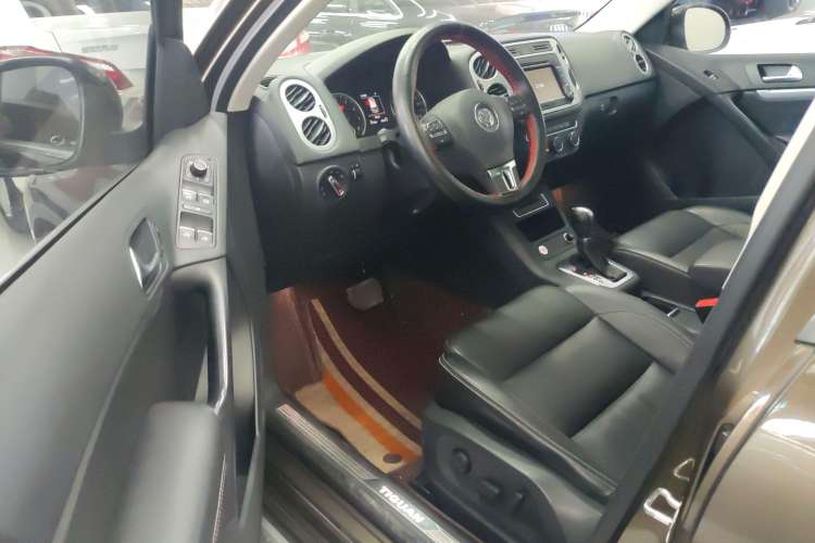 Used Volkswagen Tiguan L 2016 300TSI Automatic Two-Wheel Drive Luxury Edition