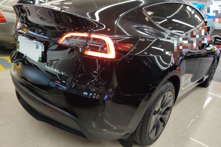 Used Tesla Model Y 2023 Rear-Wheel-Drive Version