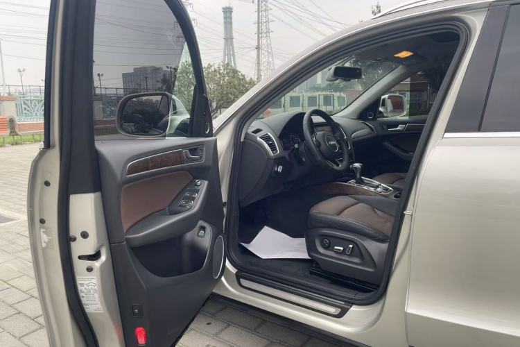 Used Audi Q5 2016 40 TFSI Comfort Model

