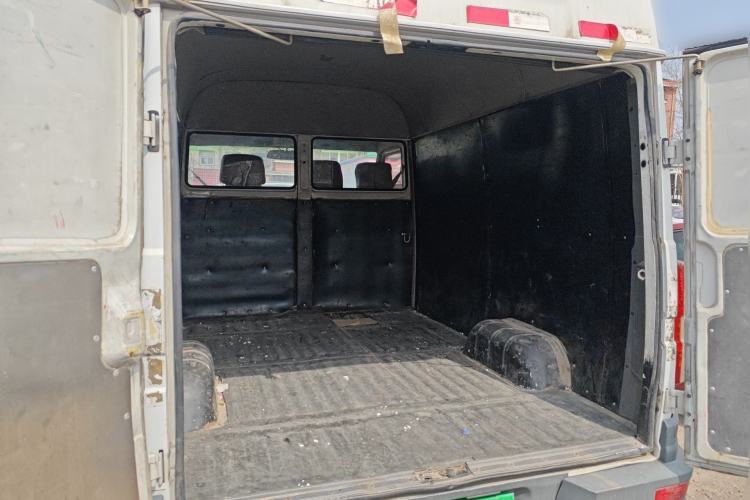 Used Iveco Daily 2014 2.8T-V35 NJ5044XXYQ3A43S4
