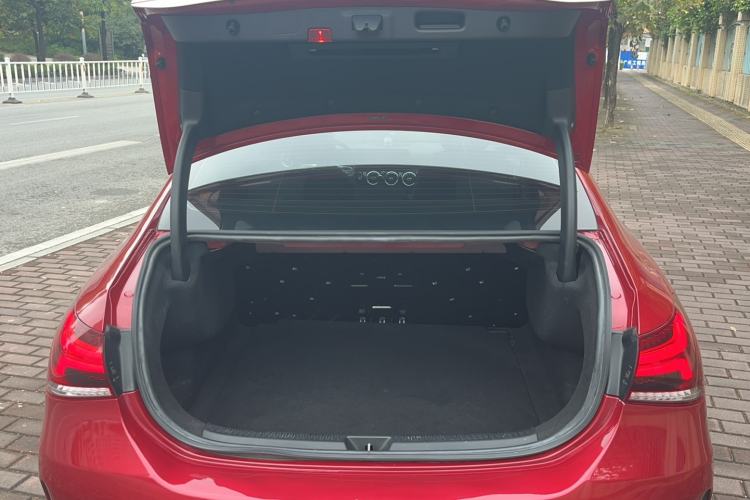 Used Mercedes-Benz A-Class 2020 Restyled A 200 L Sport Sedan Fashion Version
