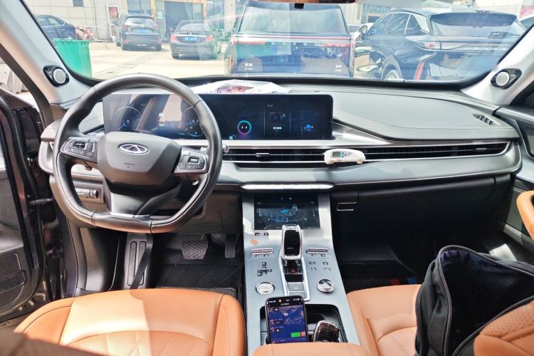 Used Chery Tiggo 8 PLUS 2021 290TGDI DCT Luxury Edition Center Console