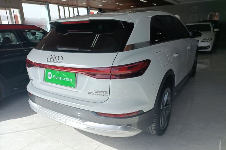 Used Audi Q5 e-tron 2022 40 e-tron Starry Edition Luxury Package Rear Right 45 Deg