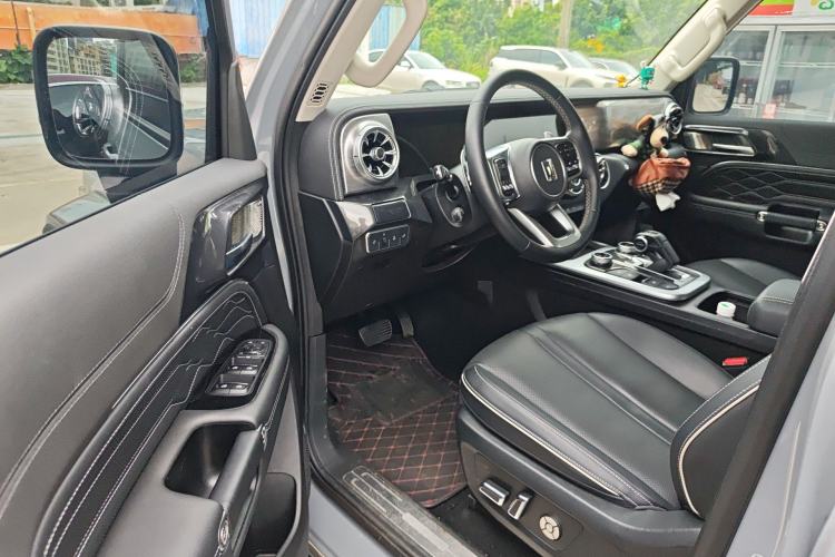 Used Tank 300 2023 City Edition 2.0T—Stylish as Ever Driver Seat