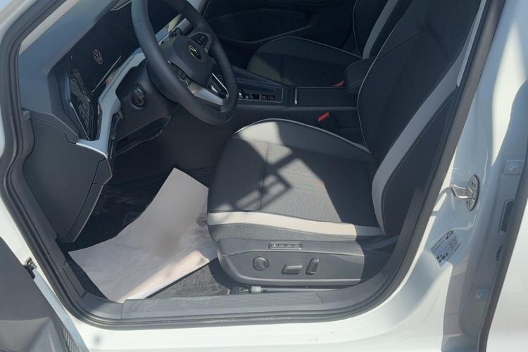 Used Volkswagen Golf 2023 Facelift 280TSI DSG Pro Left Front Seat