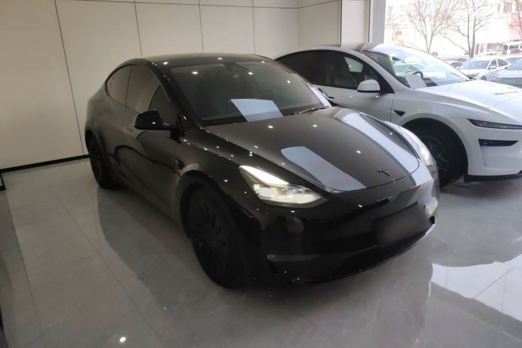 Used Tesla Model Y 2022 Long-Range All-Wheel-Drive Version Exterior 1