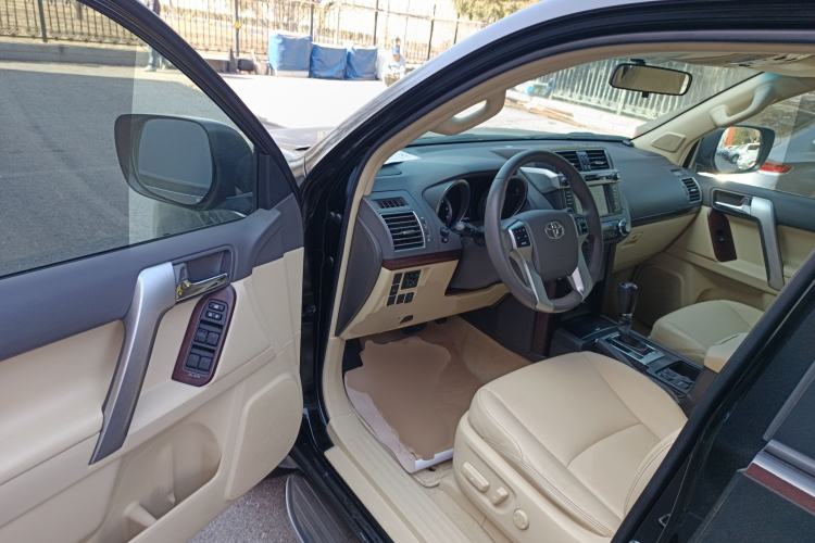 Used Toyota Prado 2014 4.0L Automatic TX-L
