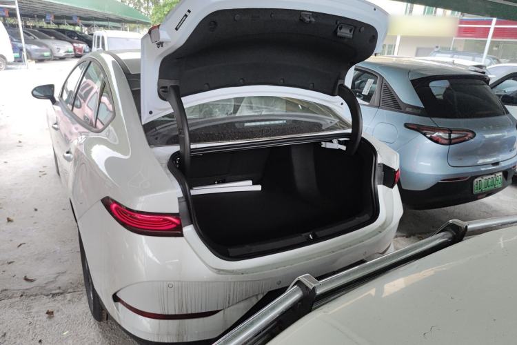 Used BYD Qin PLUS 2026 DM-i 128KM Progressive Model
