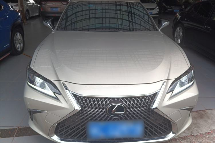 Used Lexus ES 2020 200 Excellence Edition