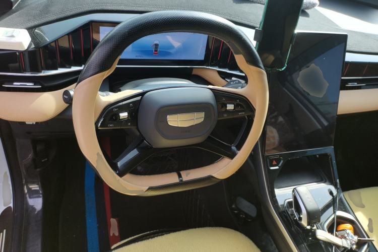 Used Geely Auto FX11 2023 1.5TD DCT Prestige Edition
