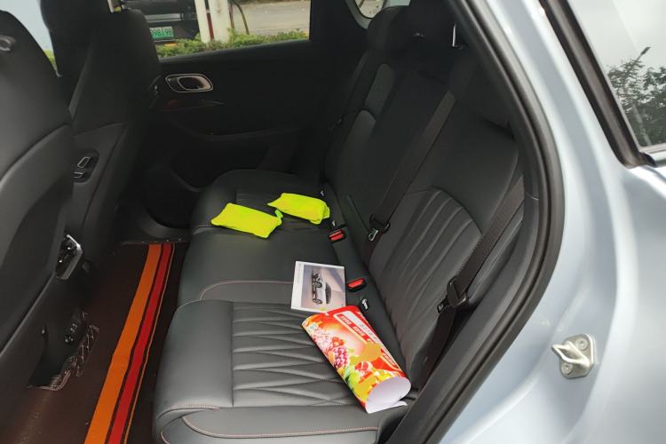 Used NETA L 2024 Extended-Range 310 Flash-Charge Red Edition