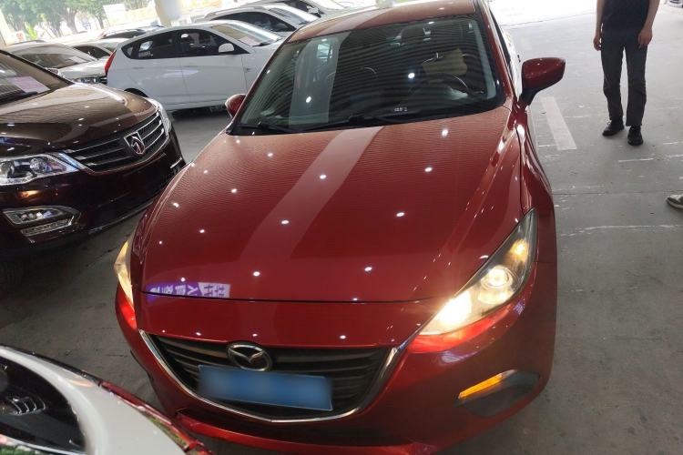 Used Mazda 3 Axela 2014 Sedan 1.5L Automatic Comfort Model