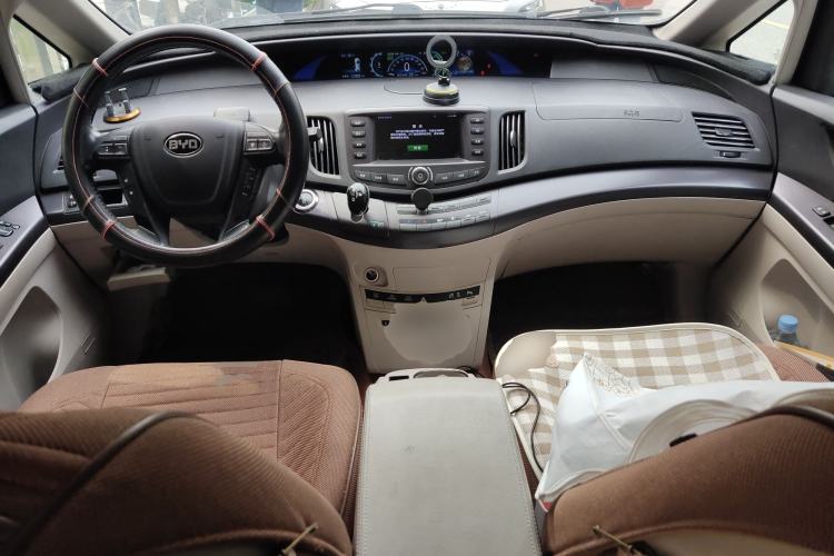 Used BYD e6 2016 400 Elite Edition Center Console
