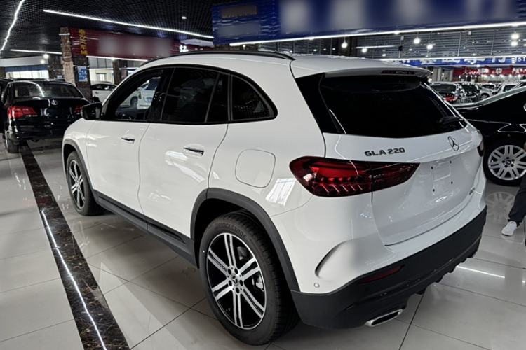 Used Mercedes-Benz GLA 2024 GLA 220 4MATIC