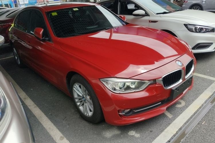 Used BMW 3 Series 2015 316Li Fashion Model Front Right 45 Deg