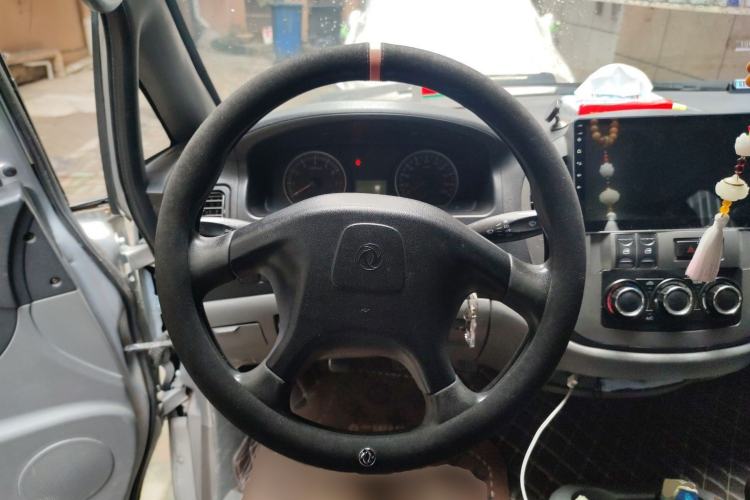 Used Dongfeng Shuaike 2013 Facelift 1.6L Manual Practical 7-Seater China V Standard