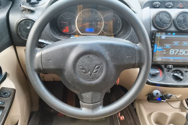 Used Wuling Hongguang 2010 1.4L Luxury Model