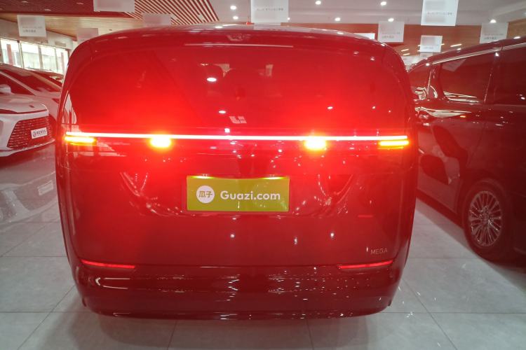 Used Li Auto MEGA 2024 Ultra Model
