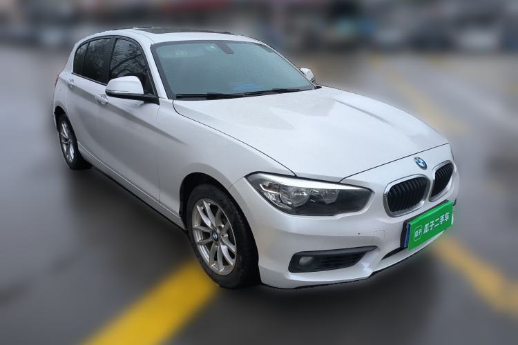 Used BMW 1 Series 2016 118i Leading Model Front Right 45 Deg