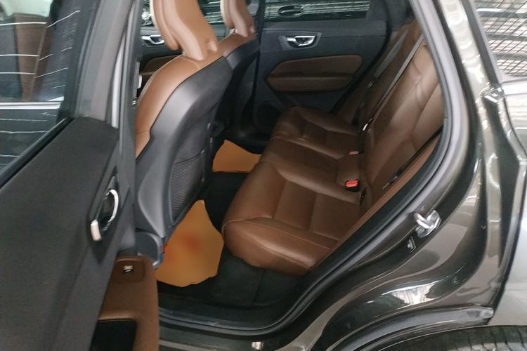 Used Volvo XC60 2021 T5 4x4 Smart Luxury Edition