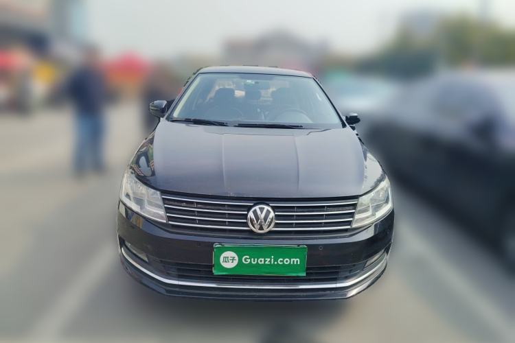 Used Volkswagen Lavida 2015 1.6L Automatic Comfort Edition
