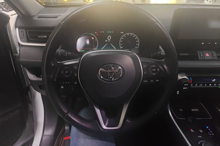 Used Toyota Wildlander 2023 Dual-Engine 2.5L E-CVT 4x4 Luxury PLUS Edition
