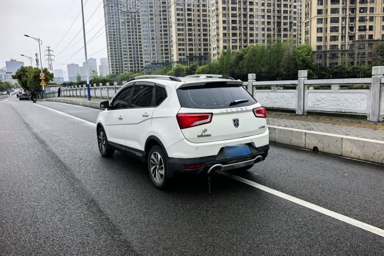 Used Baojun 560 2016 1.8L Manual Luxury Edition
