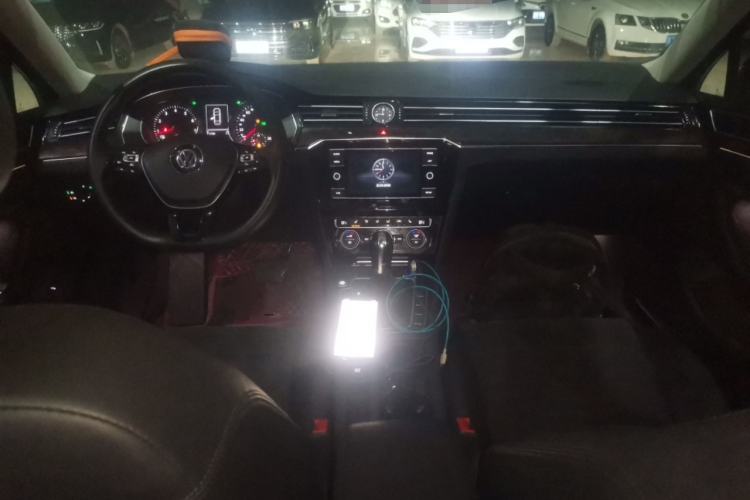 Used Volkswagen Magotan 2018 330TSI DSG Luxury Model