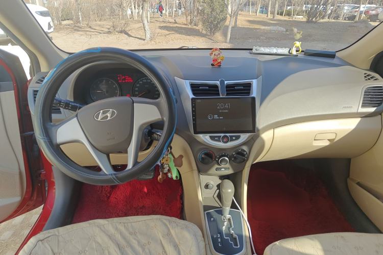 Used Hyundai Verna (older generation) 2010 Sedan 1.4L Automatic Comfort Model GS
