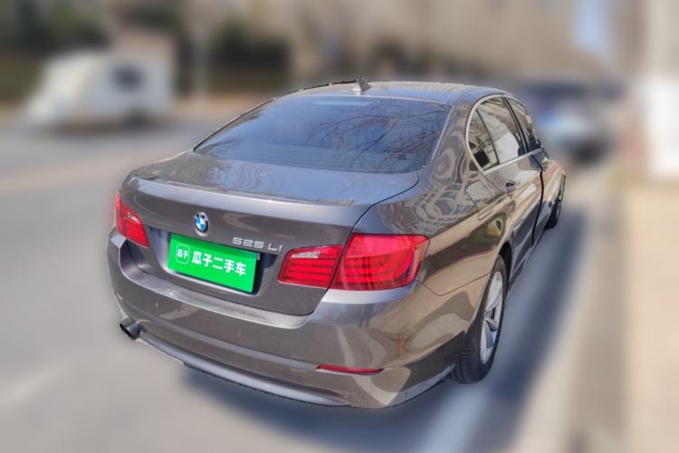 Used BMW 5 Series 2013 525Li Leading Model Rear Right 45 Deg
