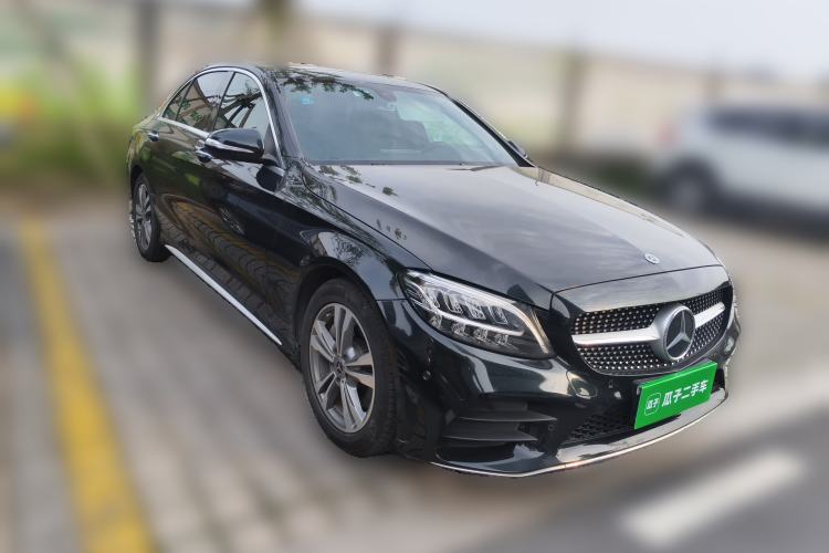 Used Mercedes-Benz C-Class 2020 Restyled C 200 L Fashion Edition Sport Version Front Right 45 Deg