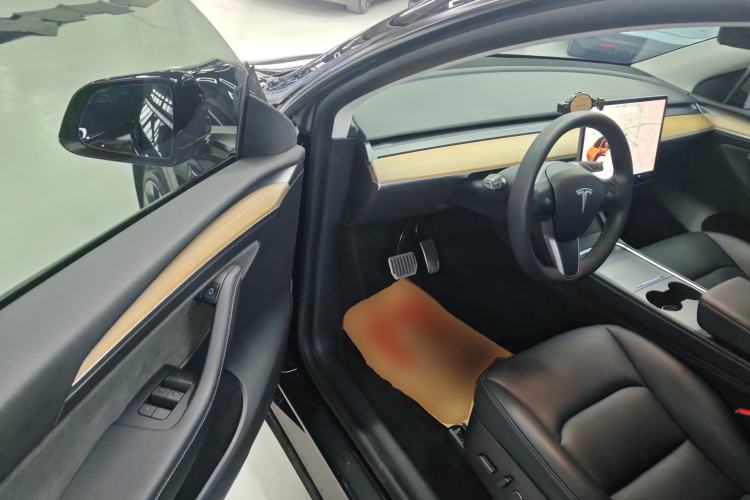 Used Tesla Model Y 2021 Standard Range Rear-Wheel Drive Version