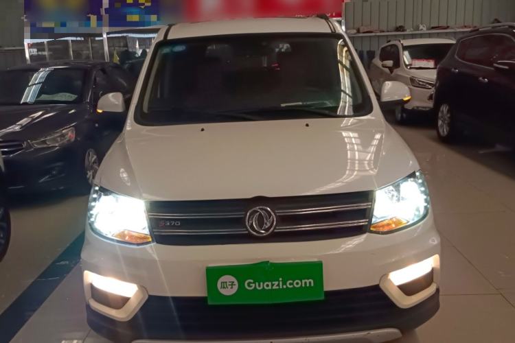 Used Dongfeng Fengon 370 2018 S370 1.5L Manual Luxury 5-Seater
