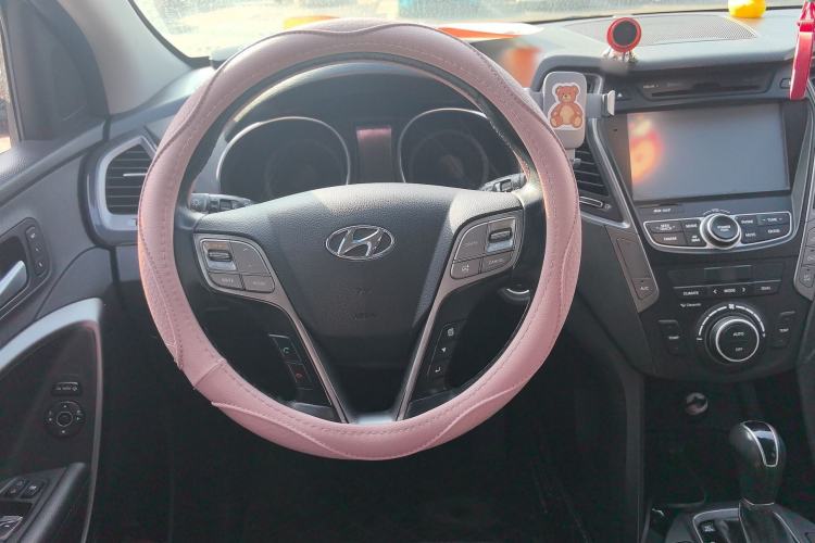 Used Hyundai Santa Fe 2013 2.4L Automatic 4x4 Prestige Edition