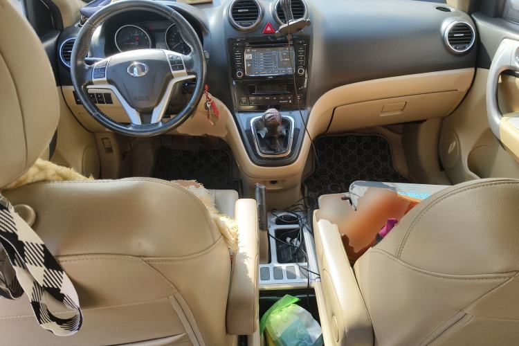 Used Haval H6 2011 2.0L Manual Two-Wheel Drive Elite Version
