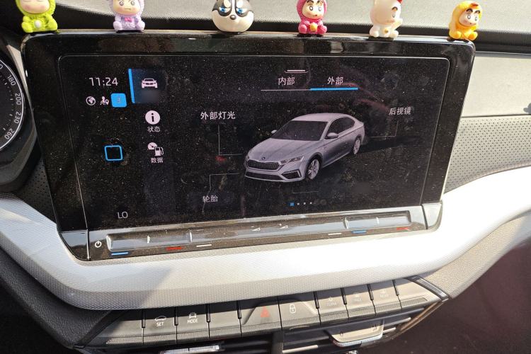 Used Skoda Octavia 2021 PRO TSI280 DSG Luxury Edition Audio And AC Panel