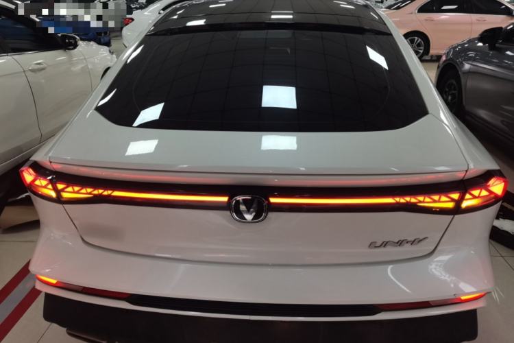 Used Changan UNI-V 2024 1.5T Prestige Edition