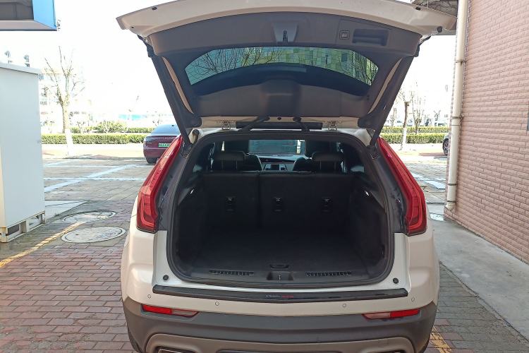 Used Cadillac XT4 2021 28T Two-Wheel Drive Leading Version