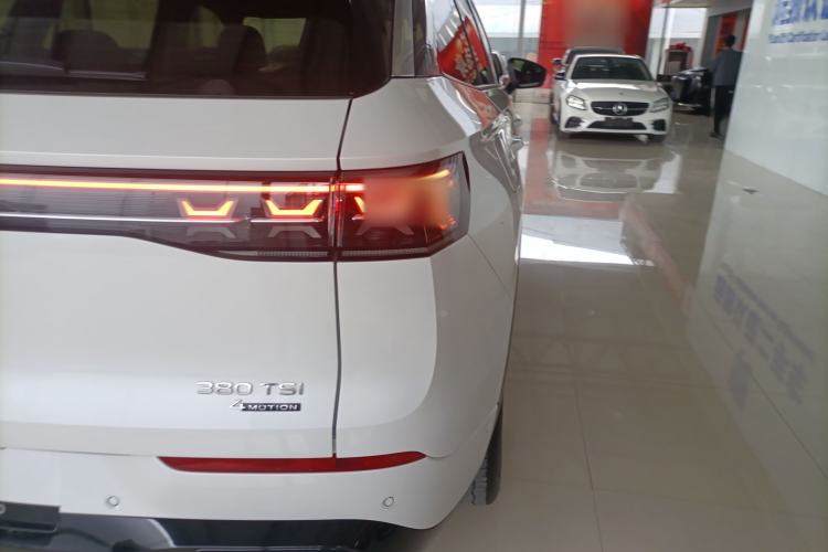 Used Volkswagen Tavendor 2023 380TSI Four-Wheel Drive R-Line Cruise Edition