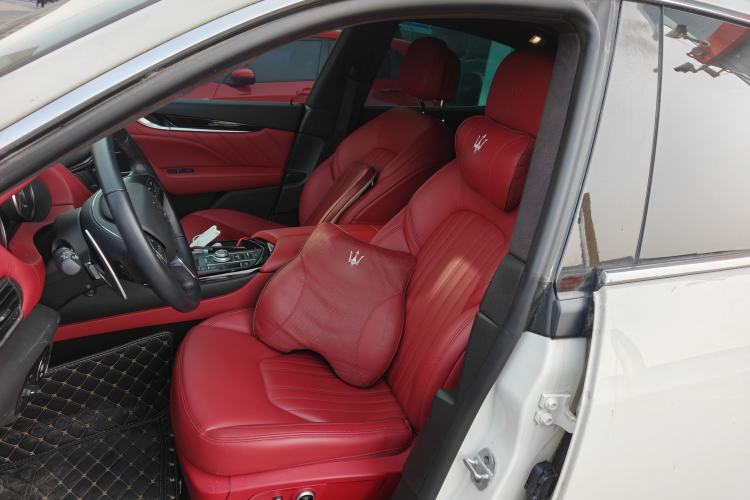 Used Maserati Levante 2022 2.0T GT Sharp Edition
